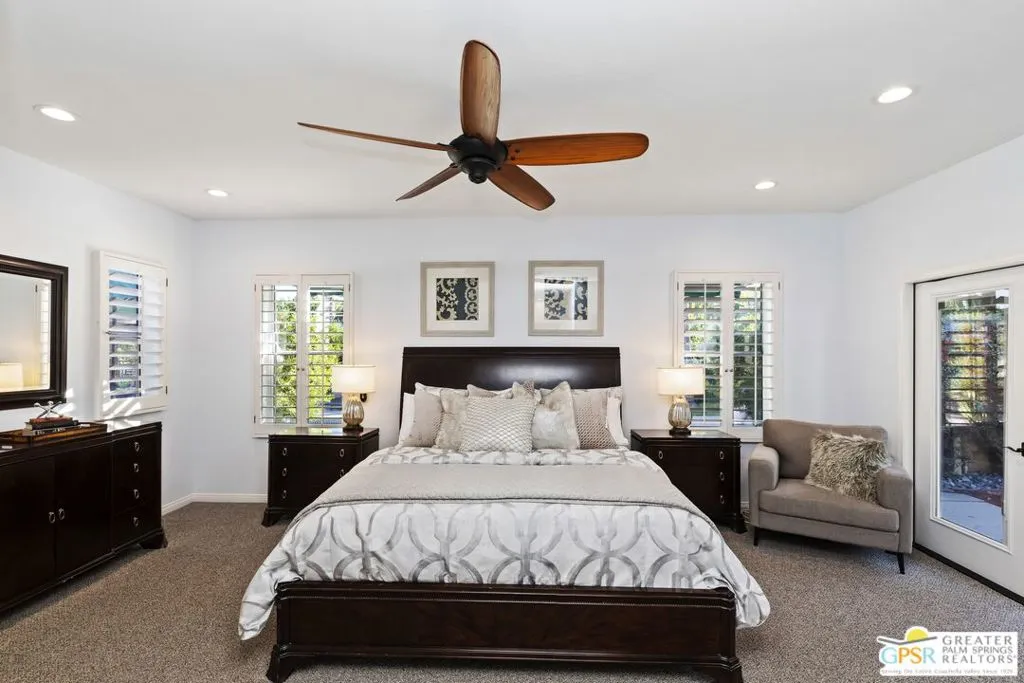 535 E Via Colusa, Palm Springs, California 92262 home-pic-16